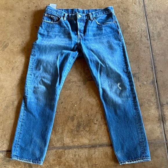 Levis 501 ct straight leg distressed denim jeans 28 x 32 - Picture 1 of 8